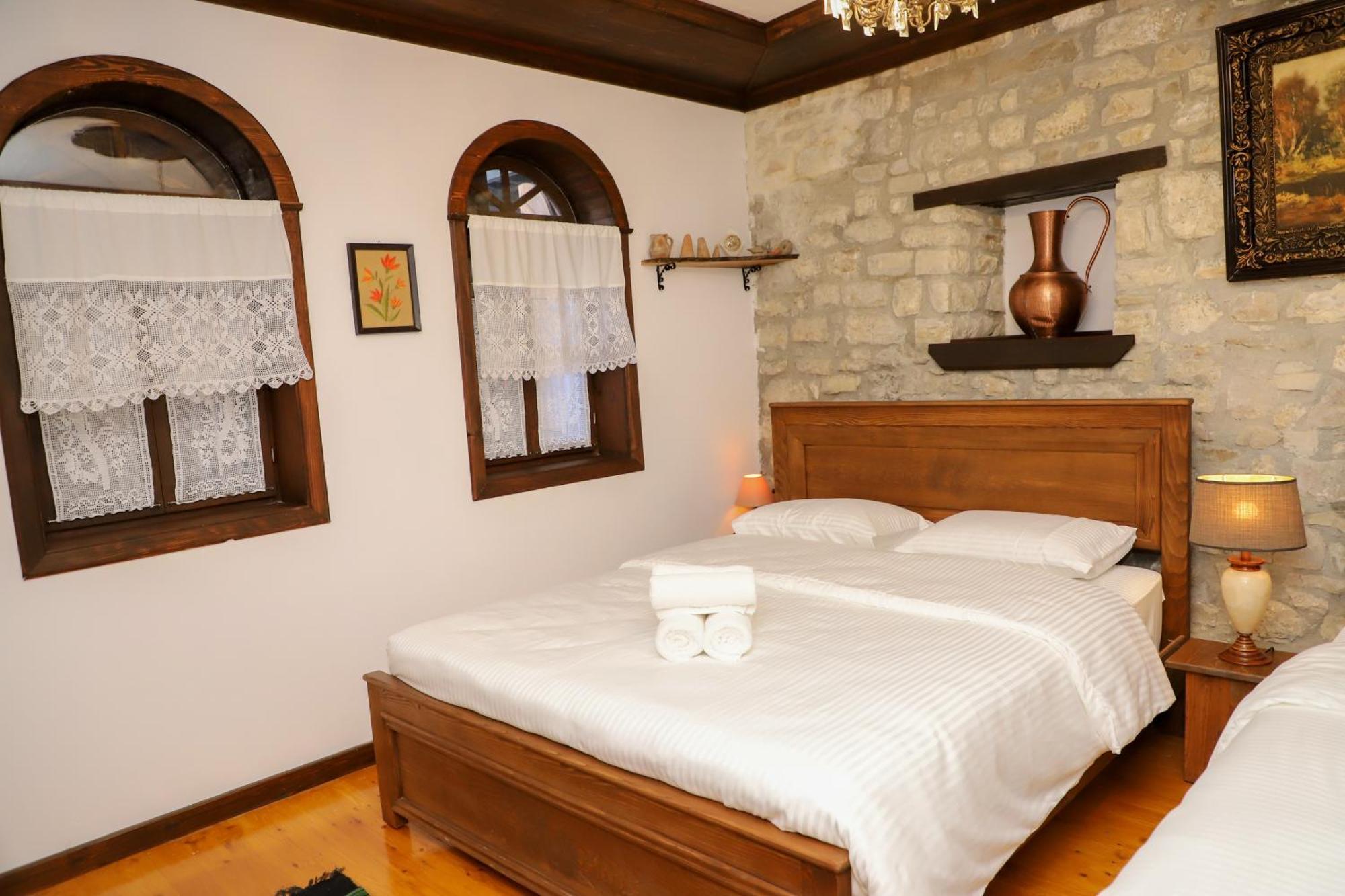Vila Art Berat Castle Zewnętrze zdjęcie